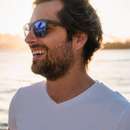 Handsome, tall and tanned guy wants to meet shy woman in Detroit